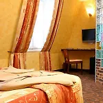 Le Relais Du Marais Hotel
