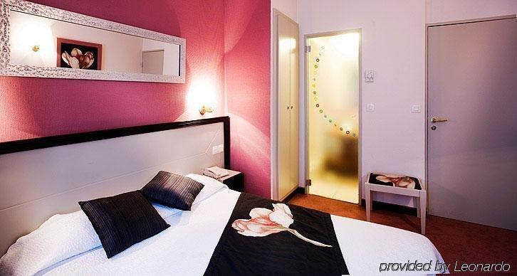 Le Relais Du Marais Hotel 3*